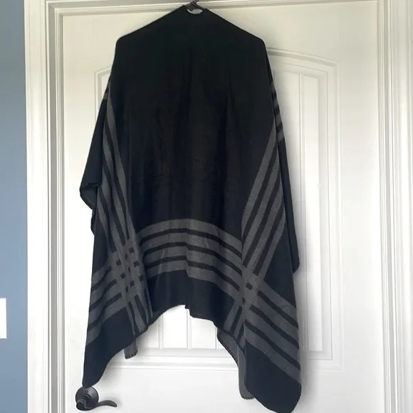 3/$25!! Poncho like cover up. - Picture 2 of 2